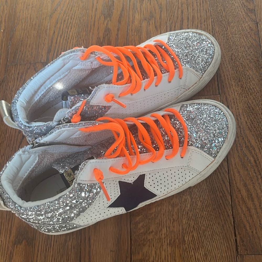 Vintage Havana glitter high top sneakers size 8. Only worn a few times